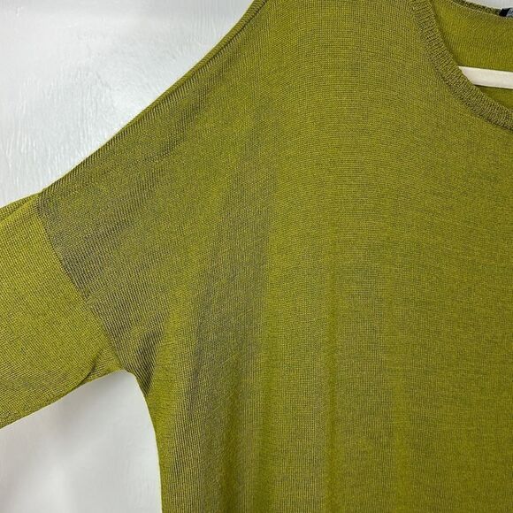 Eileen Fisher Merino Wool Asymmetrical Hem Pullover Sweater Size S - Picture 2 of 8